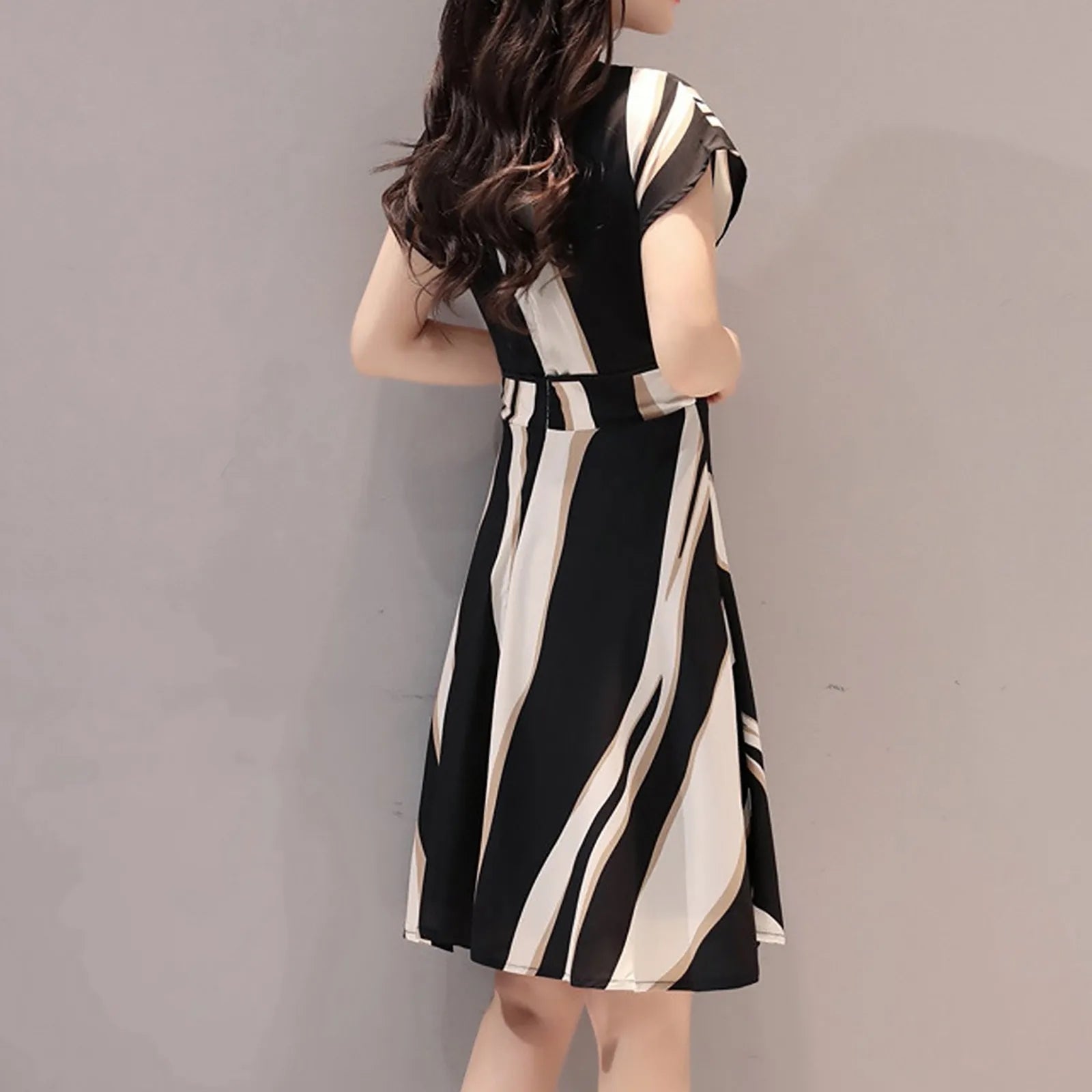 Women Dress Summer Vintage Printed Dress Elegant Fashion Ladies Business Dresses Belt O-Neck Short Sleeve Knee Length Dress